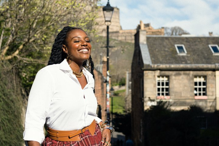 Edinburgh Photoshoot for Couples, Families & Solo Travellers - Photo 1 of 11